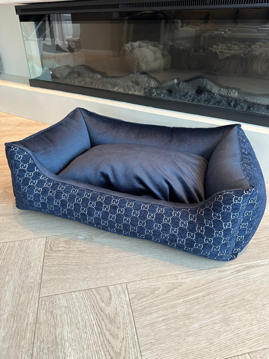 Hairmes bed royal blue GG 65x45cm